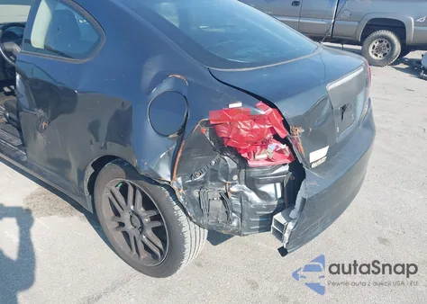 2005 Scion Tc from USA, damaged, VIN JTKDE177550062876